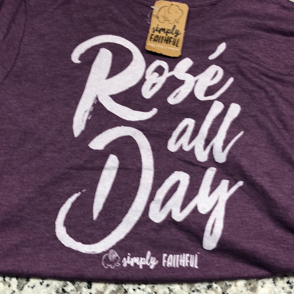 NWT- simply faithful “rose all day” med